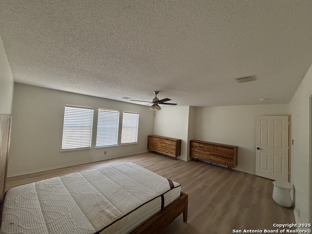 Image 9 of 20 For 4210 Knollbluff