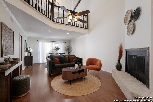 Image 3 of 19 For 11303 Vance Jackson B3