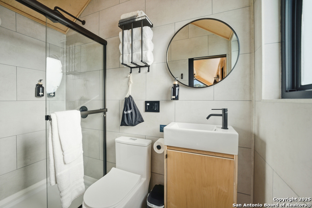 Image 10 of 39 For 309 Walnut  