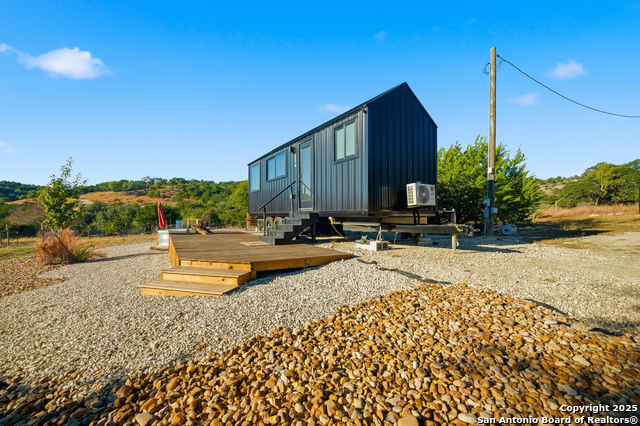 Image 2 of 39 For 309 Walnut  