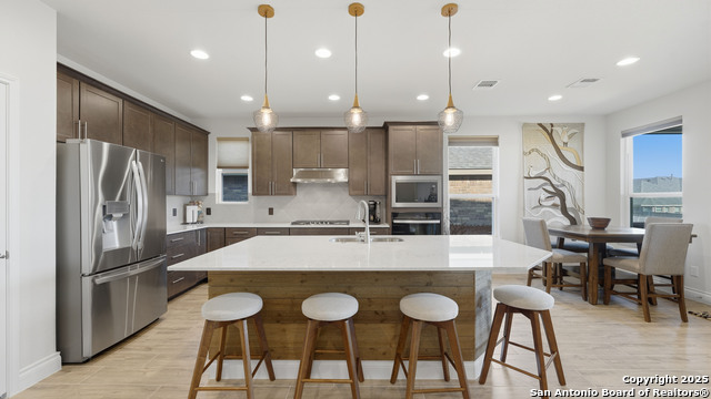 Image 10 of 46 For 820 Silverberry