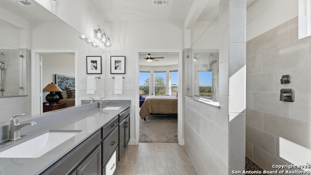 Image 25 of 46 For 820 Silverberry