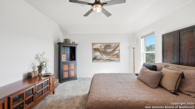 Image 33 of 46 For 820 Silverberry