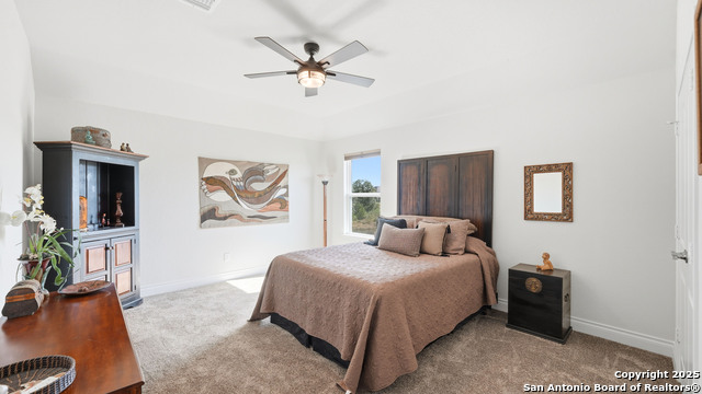 Image 34 of 46 For 820 Silverberry