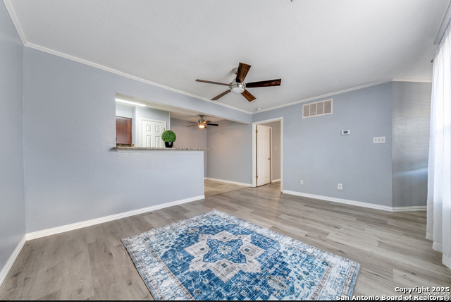 Image 4 of 9 For 11610 Vance Jackson  1105