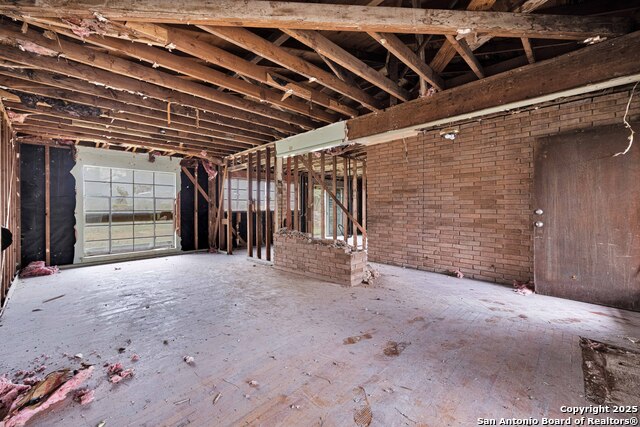 Image 3 of 6 For 315 Blue Bonnet St