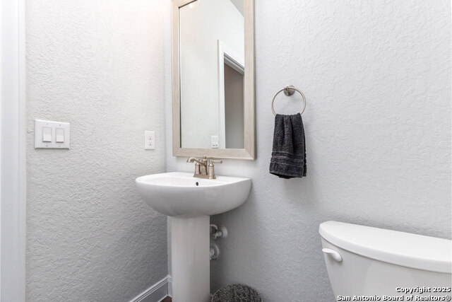 Image 34 of 37 For 12906 Fort Belknap