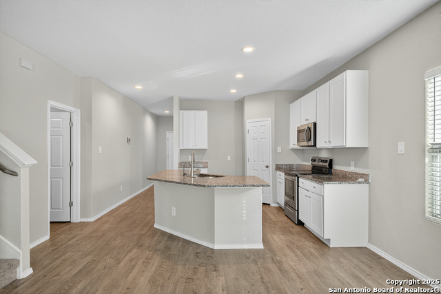 Image 12 of 31 For 10419 Lateleaf Oak