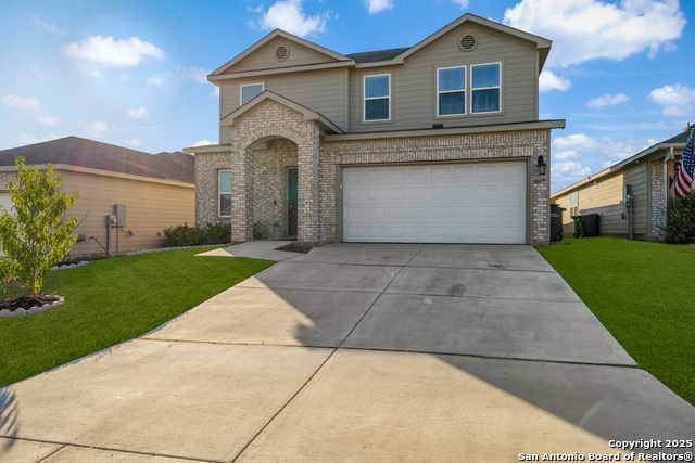 Image 2 of 31 For 10419 Lateleaf Oak