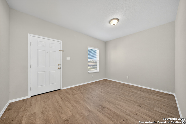 Image 5 of 31 For 10419 Lateleaf Oak