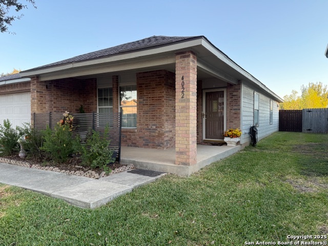 Image 4 of 26 For 4022 Wisteria Way