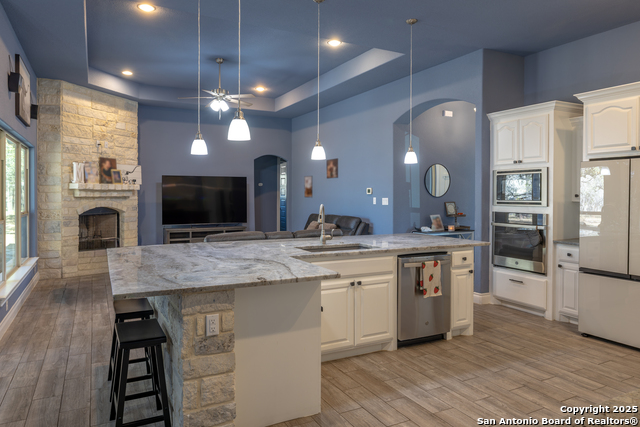 Image 14 of 35 For 355 Shannon Ridge Dr