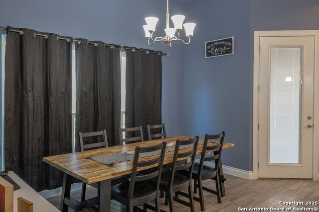 Image 17 of 35 For 355 Shannon Ridge Dr