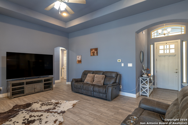 Image 19 of 35 For 355 Shannon Ridge Dr