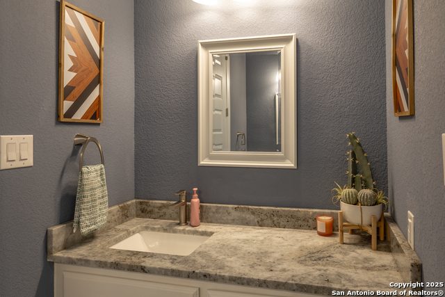 Image 21 of 35 For 355 Shannon Ridge Dr