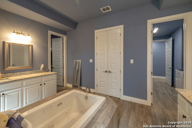 Image 29 of 35 For 355 Shannon Ridge Dr