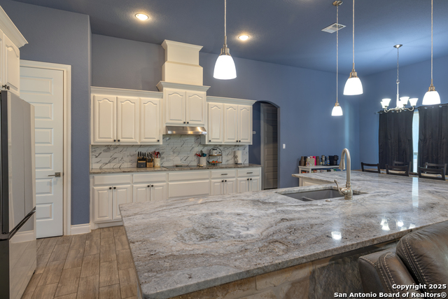 Image 3 of 35 For 355 Shannon Ridge Dr