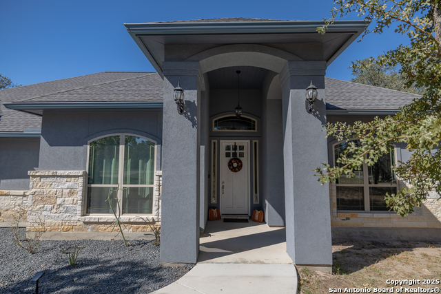 Image 4 of 35 For 355 Shannon Ridge Dr