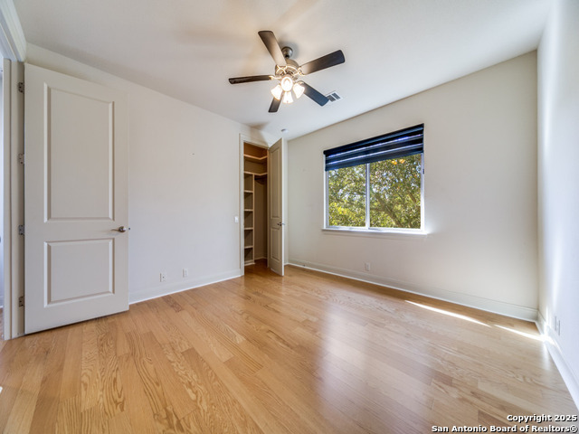 Image 25 of 36 For 16 Liser Glen