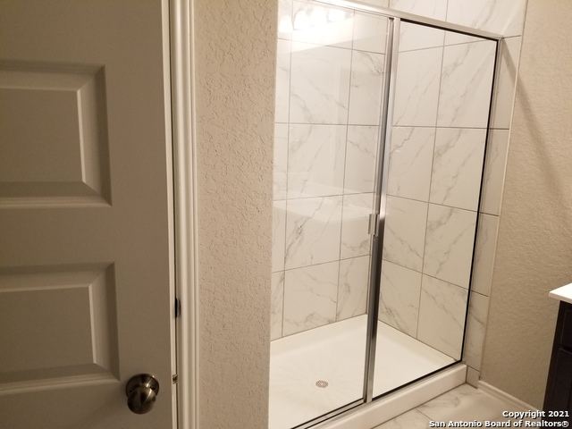 Image 10 of 23 For 6123 Longhurst