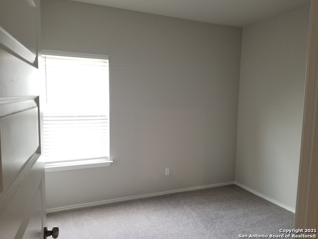 Image 16 of 23 For 6123 Longhurst