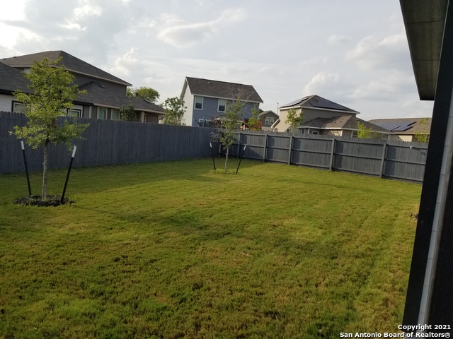 Image 18 of 23 For 6123 Longhurst