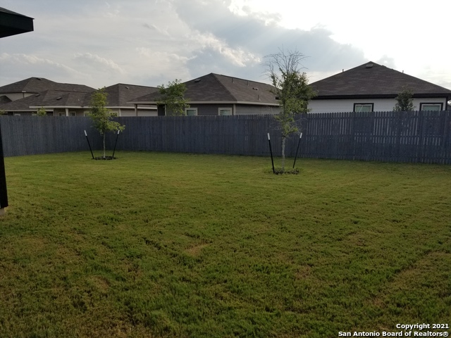 Image 19 of 23 For 6123 Longhurst