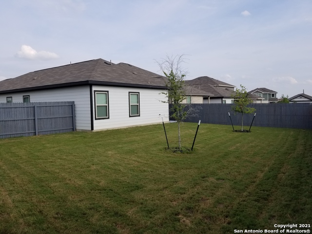 Image 20 of 23 For 6123 Longhurst