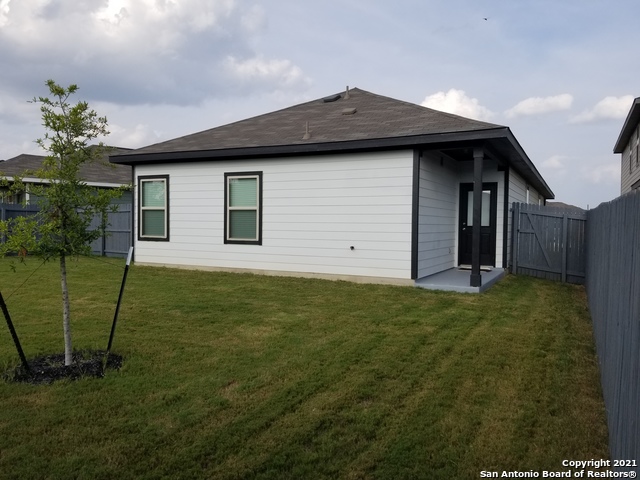 Image 21 of 23 For 6123 Longhurst