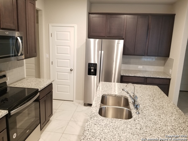 Image 4 of 23 For 6123 Longhurst