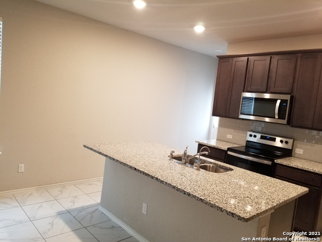 Image 8 of 23 For 6123 Longhurst