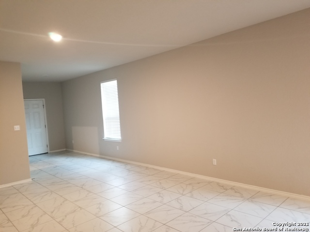 Image 9 of 23 For 6123 Longhurst