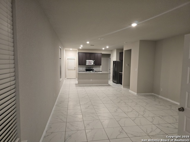 Image 11 of 35 For 6123 Longhurst