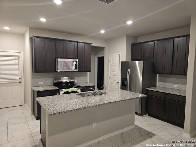 Image 12 of 35 For 6123 Longhurst