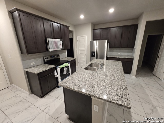 Image 13 of 35 For 6123 Longhurst