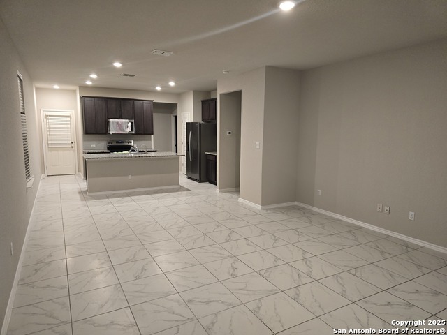 Image 4 of 35 For 6123 Longhurst