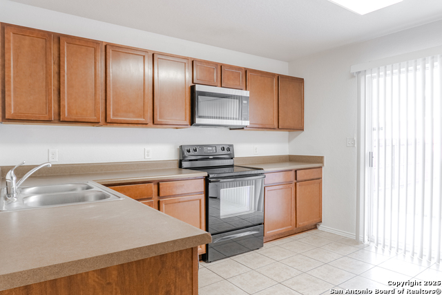 Image 10 of 27 For 130 Palazzo Torre