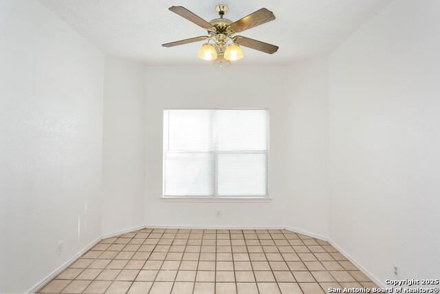 Image 10 of 20 For 11009 Almond Prk