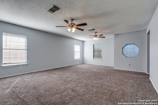 Image 14 of 25 For 338 Territory Oak