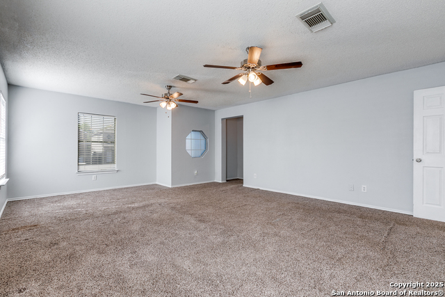 Image 15 of 25 For 338 Territory Oak