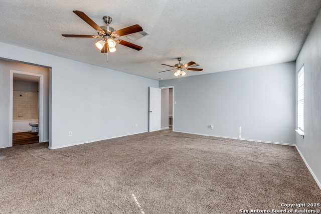 Image 16 of 25 For 338 Territory Oak