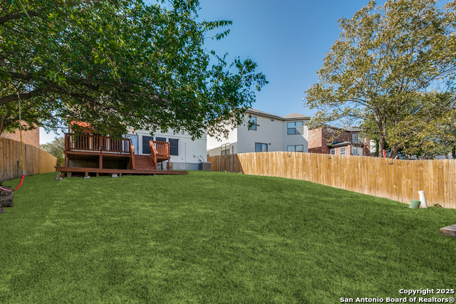 Image 25 of 25 For 338 Territory Oak