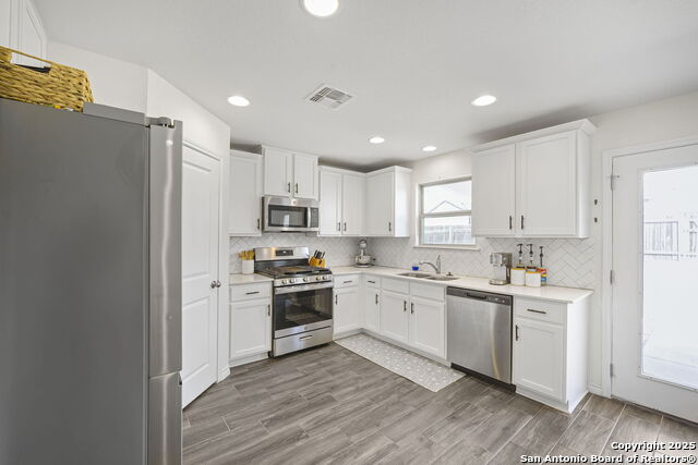 Image 14 of 41 For 140 Witchhazel