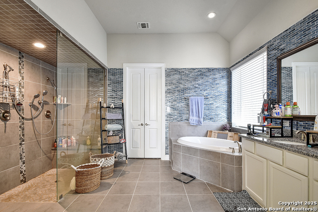 Image 15 of 31 For 12822 Florianne