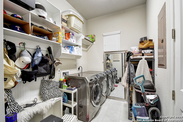 Image 19 of 31 For 12822 Florianne