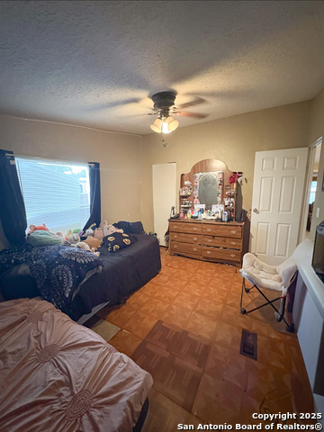 Image 13 of 21 For 42 Mobile Rd