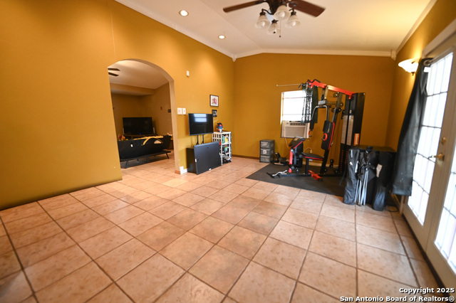 Image 18 of 21 For 42 Mobile Rd