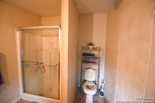 Image 9 of 21 For 42 Mobile Rd