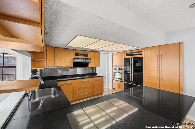 Image 10 of 46 For 6102 Woodmoor