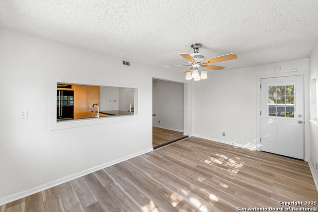 Image 13 of 46 For 6102 Woodmoor